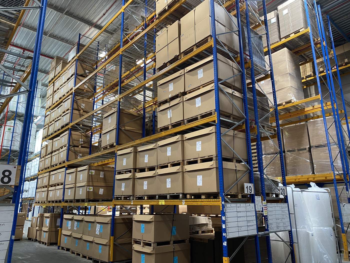Stockage des produits finis en carton — Emballages Diffusion